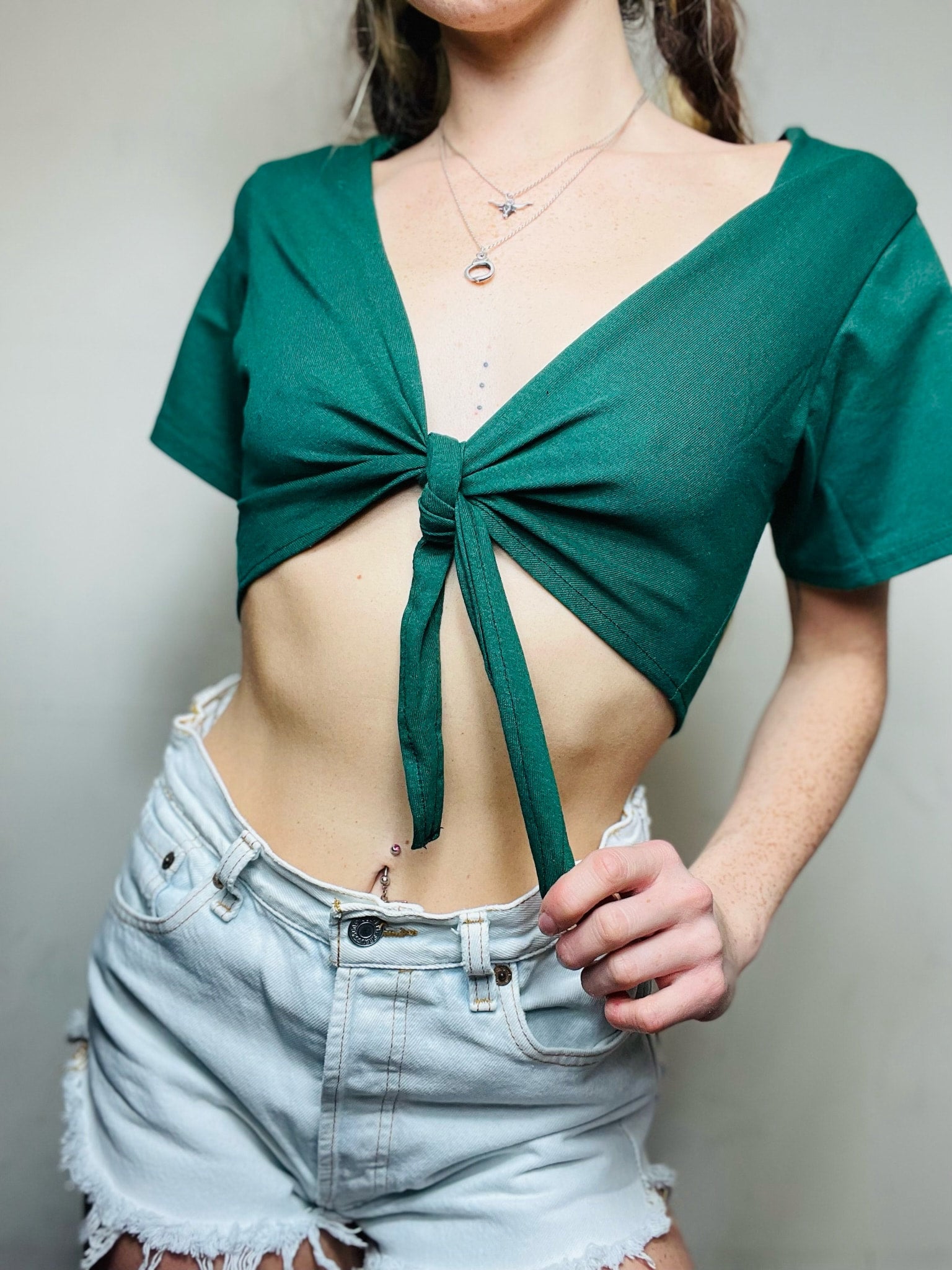 【in a row】Paint Crop Tee Women's Painted Flower Crop Drop Shoulder Tee – All American